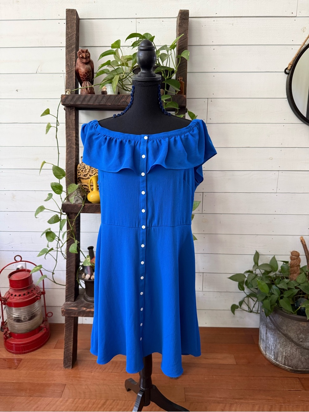 Roz & Ali Shoulder Ruffle Button-Front Royal Blue Dress Size 16 - Picture 3 of 17